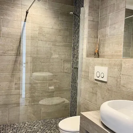 Adorable Vue Et Vue Citadelle Exceptionnelle Piscine * בוניפסיו